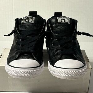 Converse All Star Shoes Junior Size 5 Street Chuck Taylor 648581C Leather Black